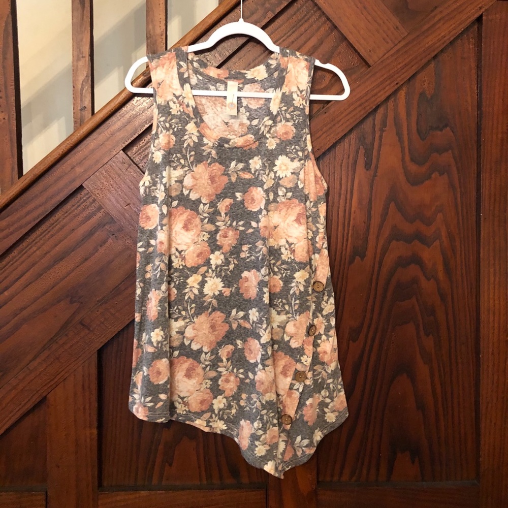 🔴LAST ONE! Floral print top - Picture 3 of 3